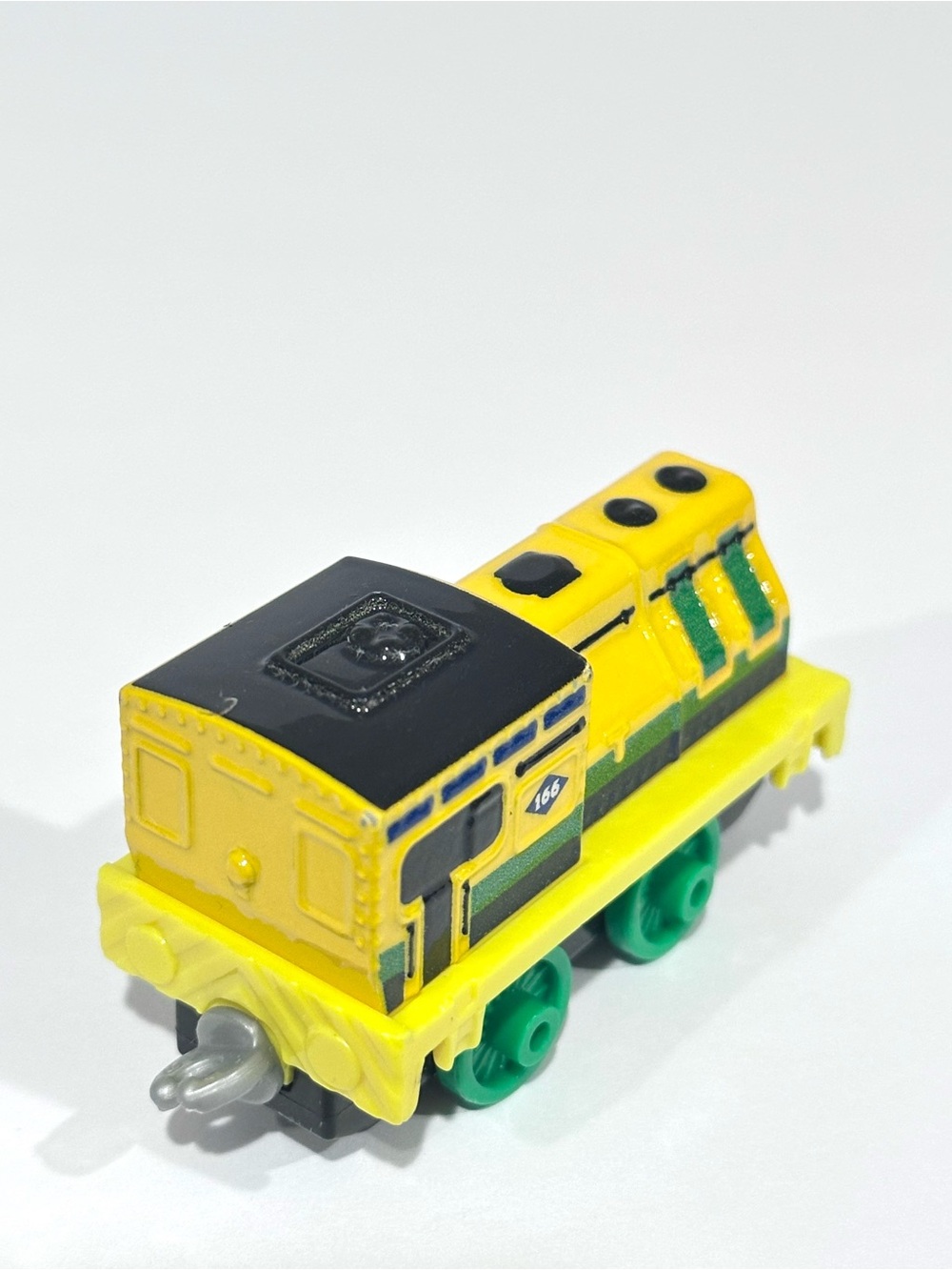 Thomas & Friends Adventures Diecast Racing Raul Train - Picture 10 of 11
